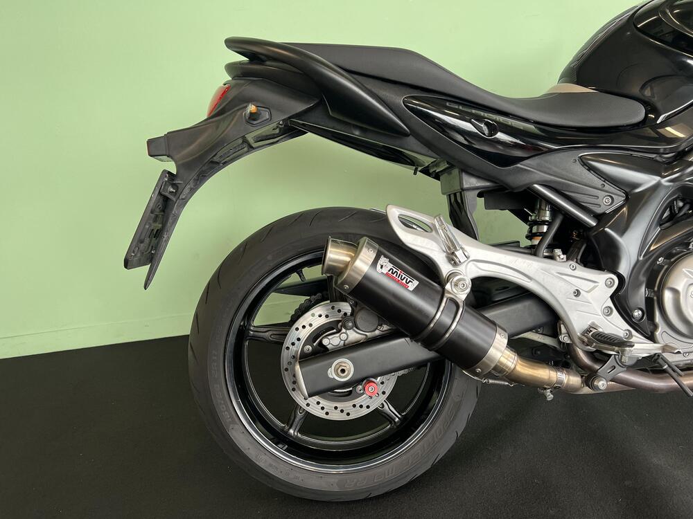 Suzuki Gladius 650 SFV (2009 - 15) (12)