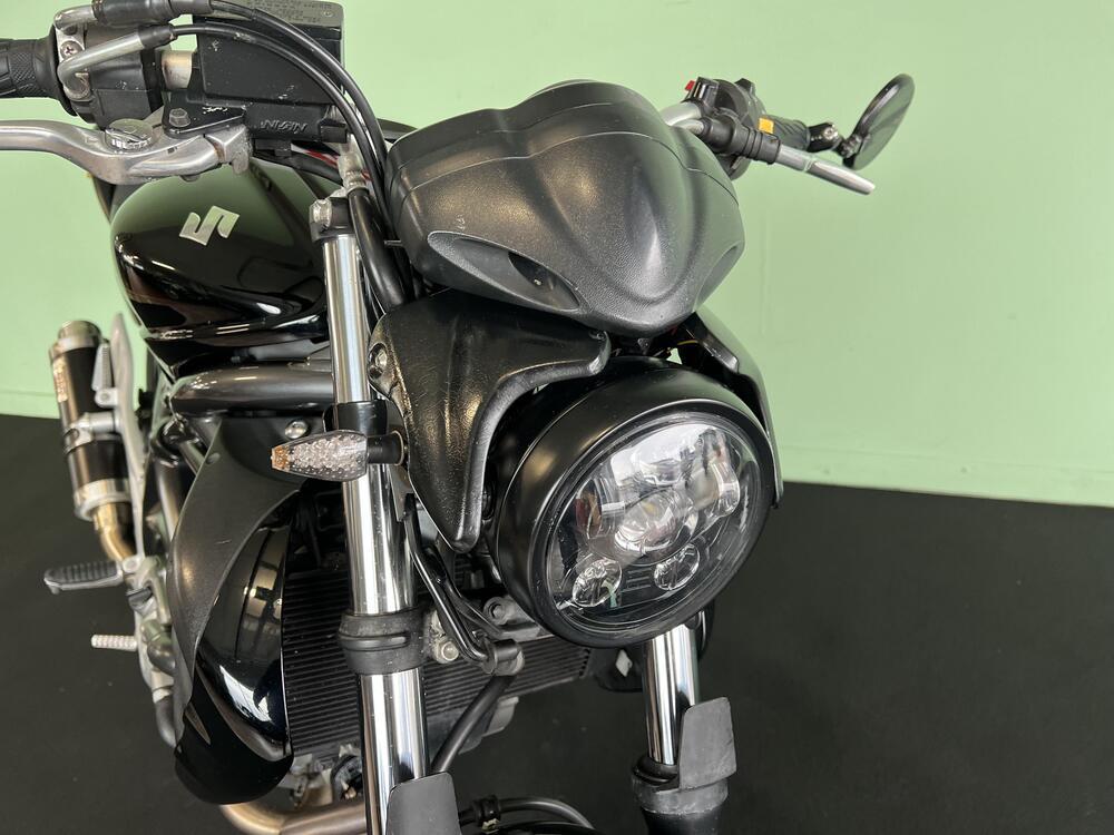 Suzuki Gladius 650 SFV (2009 - 15) (13)