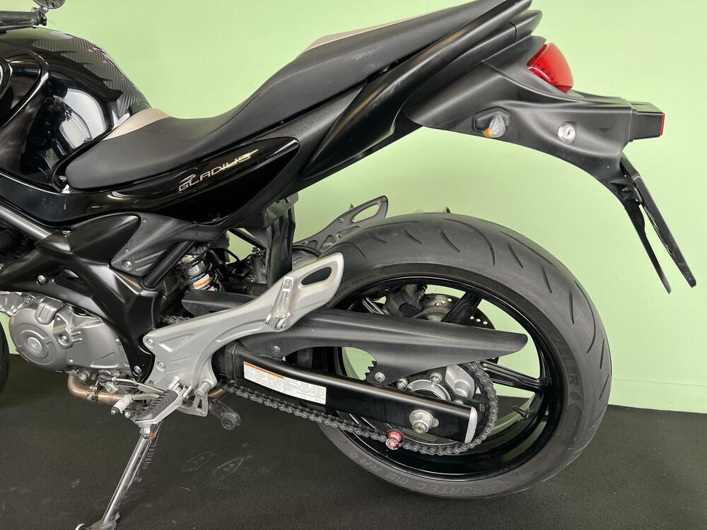 Suzuki Gladius 650 SFV (2009 - 15) (16)
