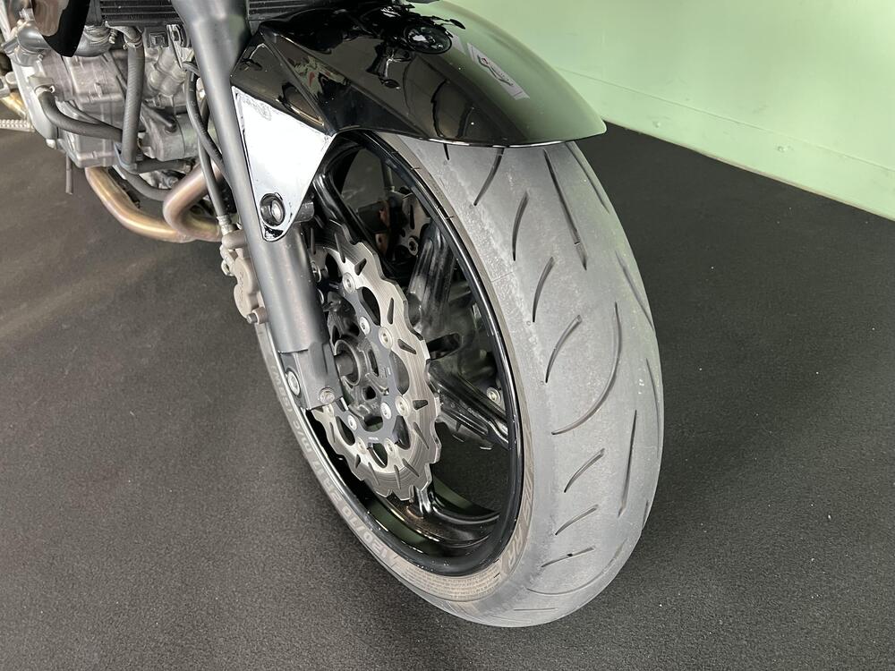 Suzuki Gladius 650 SFV (2009 - 15) (19)