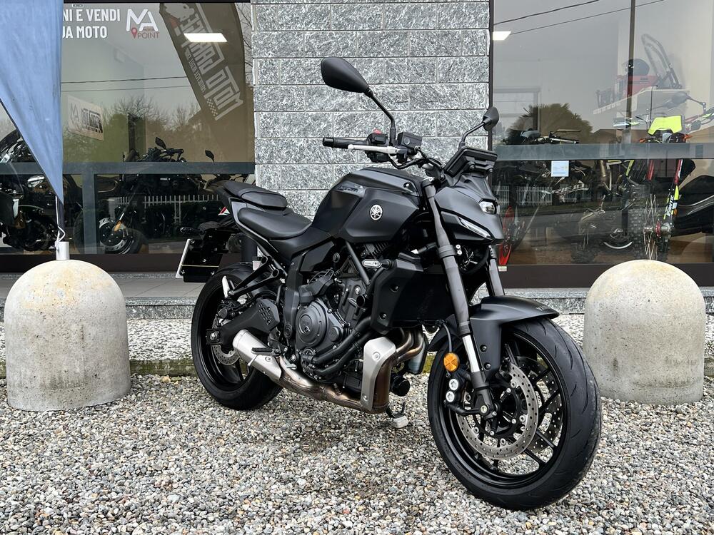 Yamaha MT-07 Y-AMT (2025 - 26) (2)