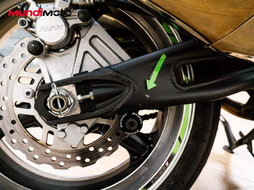 Kawasaki Z 1000 (2010 - 13) (14)