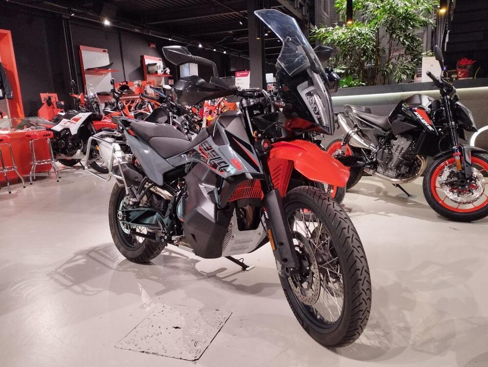 KTM 890 Adventure L (2022) (2)
