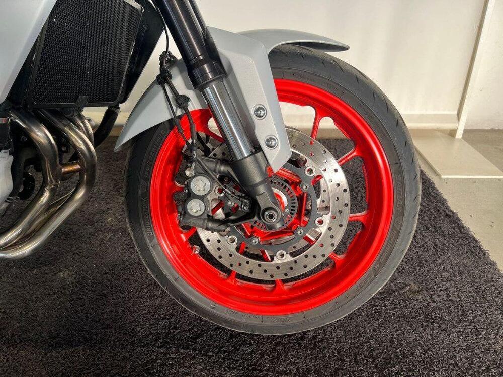 Yamaha MT-09 (2017 - 20) (8)