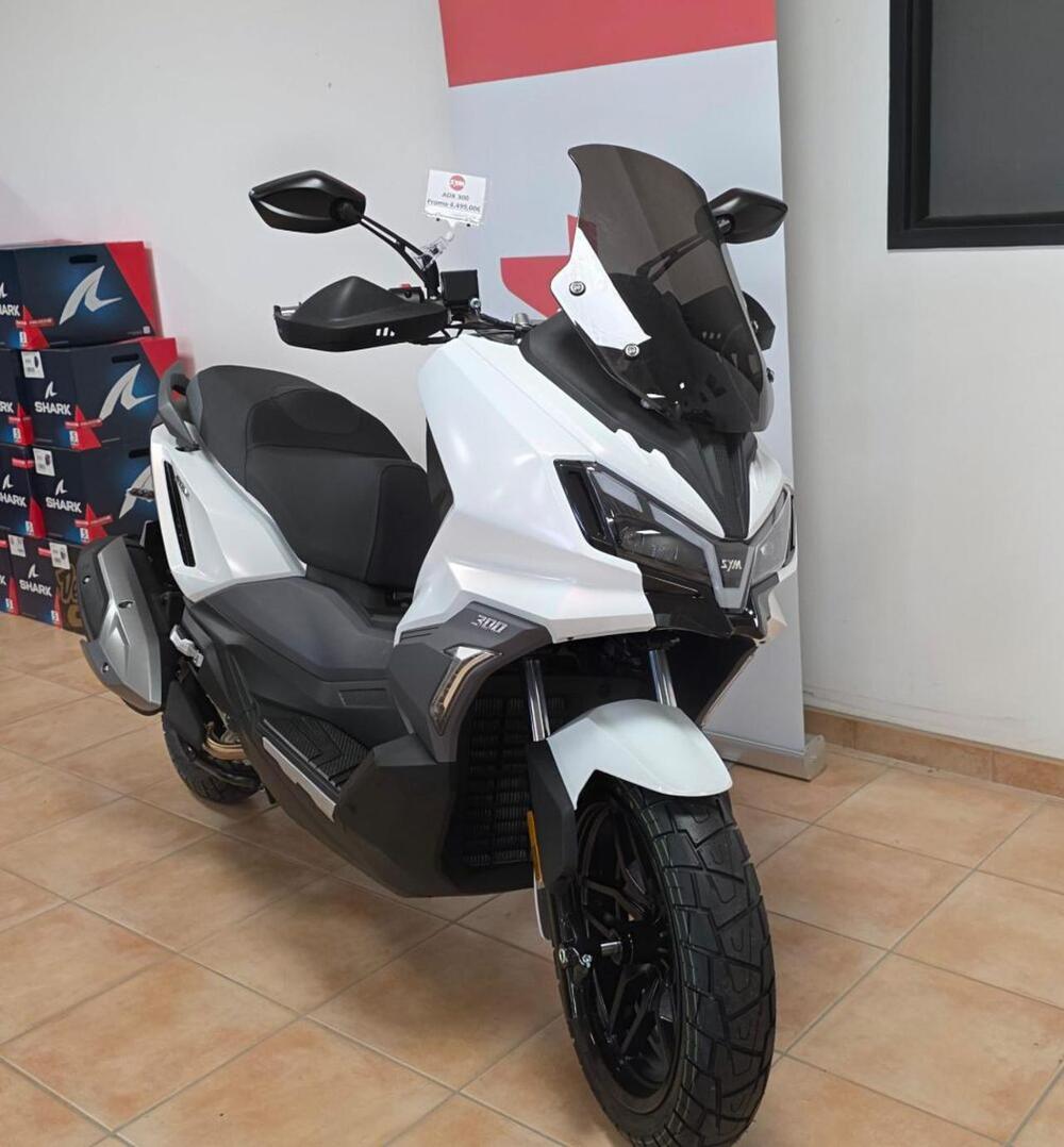 Sym ADX 300 (2024 - 26) (3)