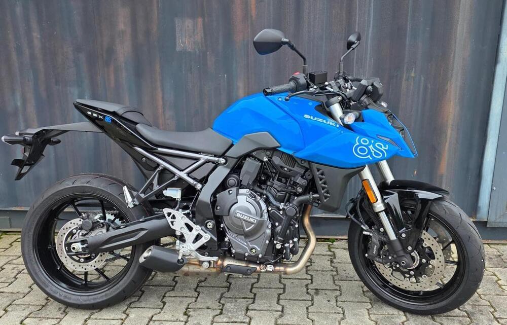 Suzuki GSX-8S (2025 - 26)