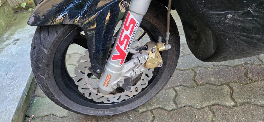 Yamaha Aerox 50 R (2007 - 18) (8)