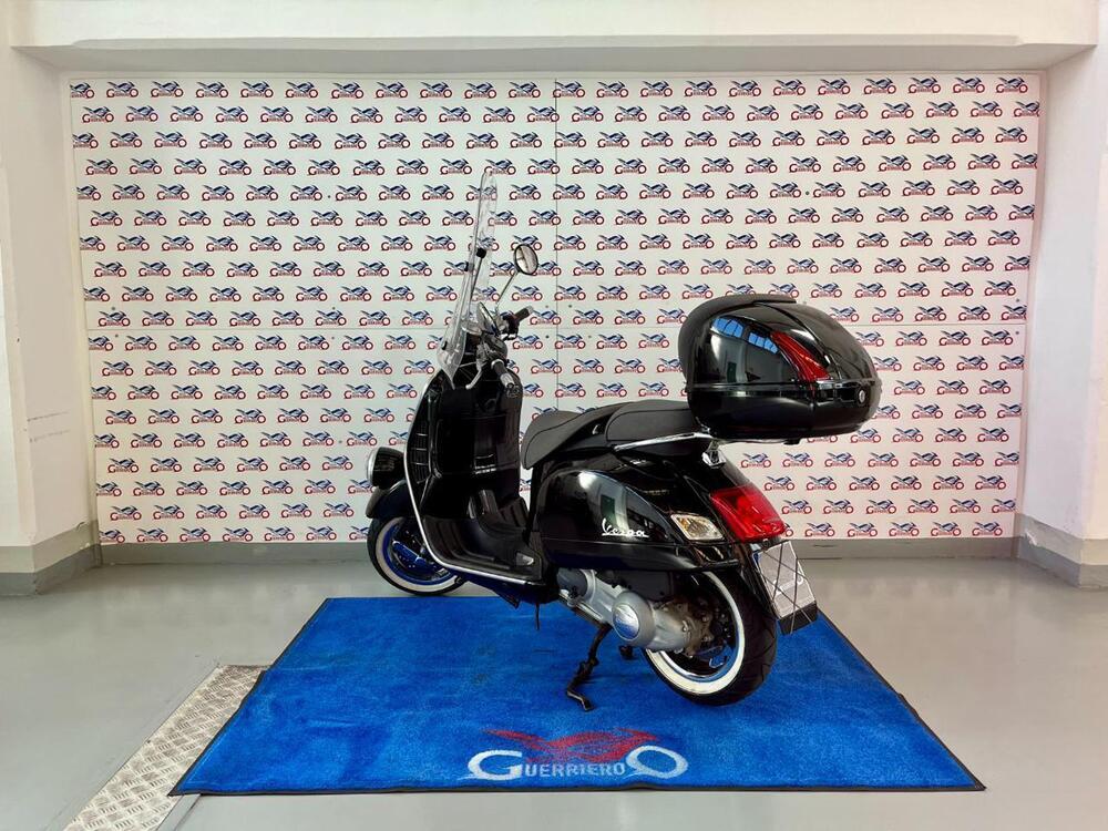 Vespa GTV 300 Via Montenapoleone ABS (2010 - 16) (4)