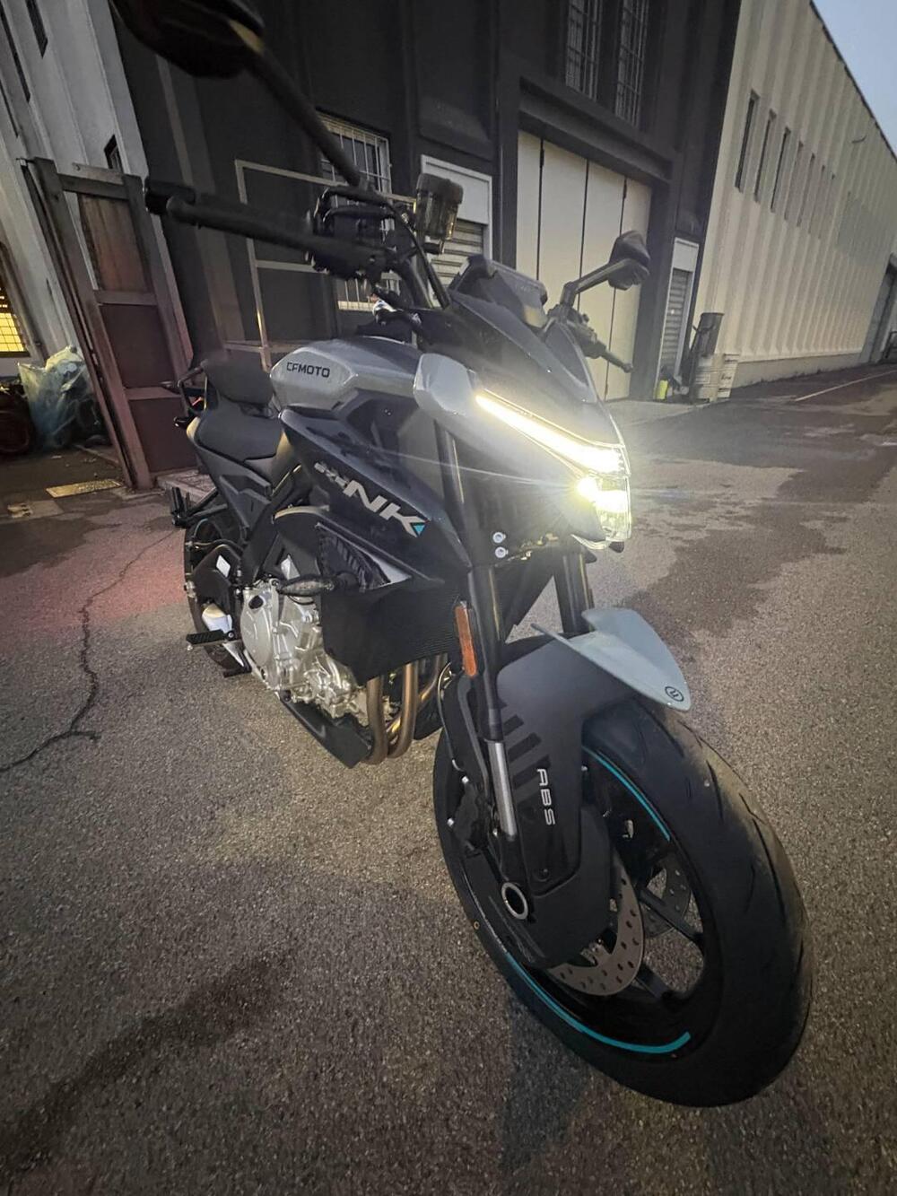 CFMOTO 675NK (2025 - 26) (4)