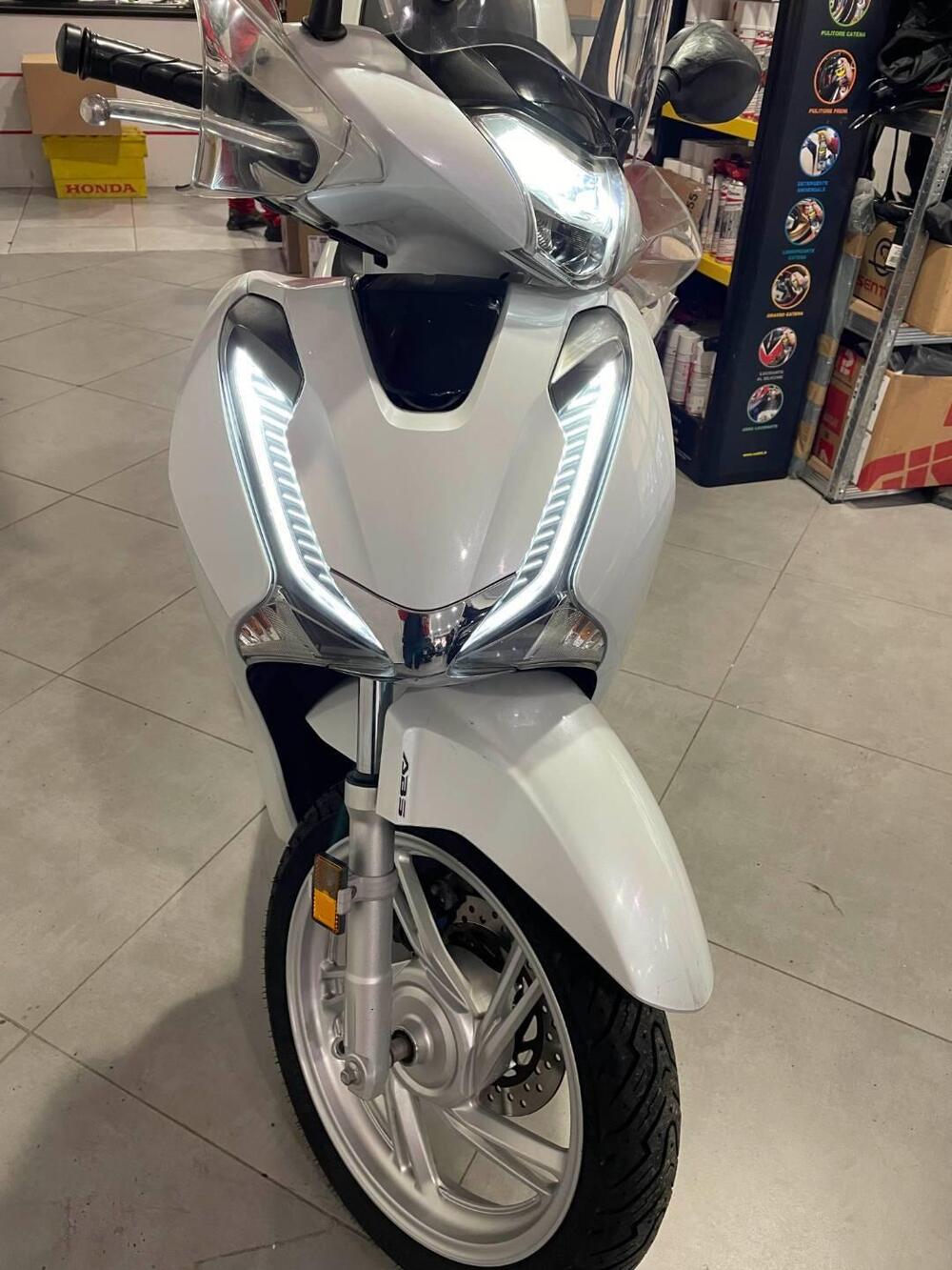 Honda SH 150 i (2017 - 19) (3)