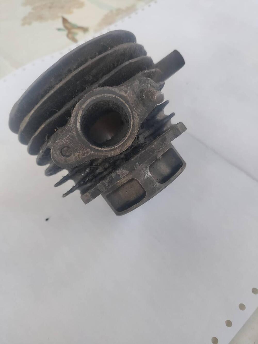 Set pezzi di ricambio usati originali vespa 50 spe Piaggio (12)