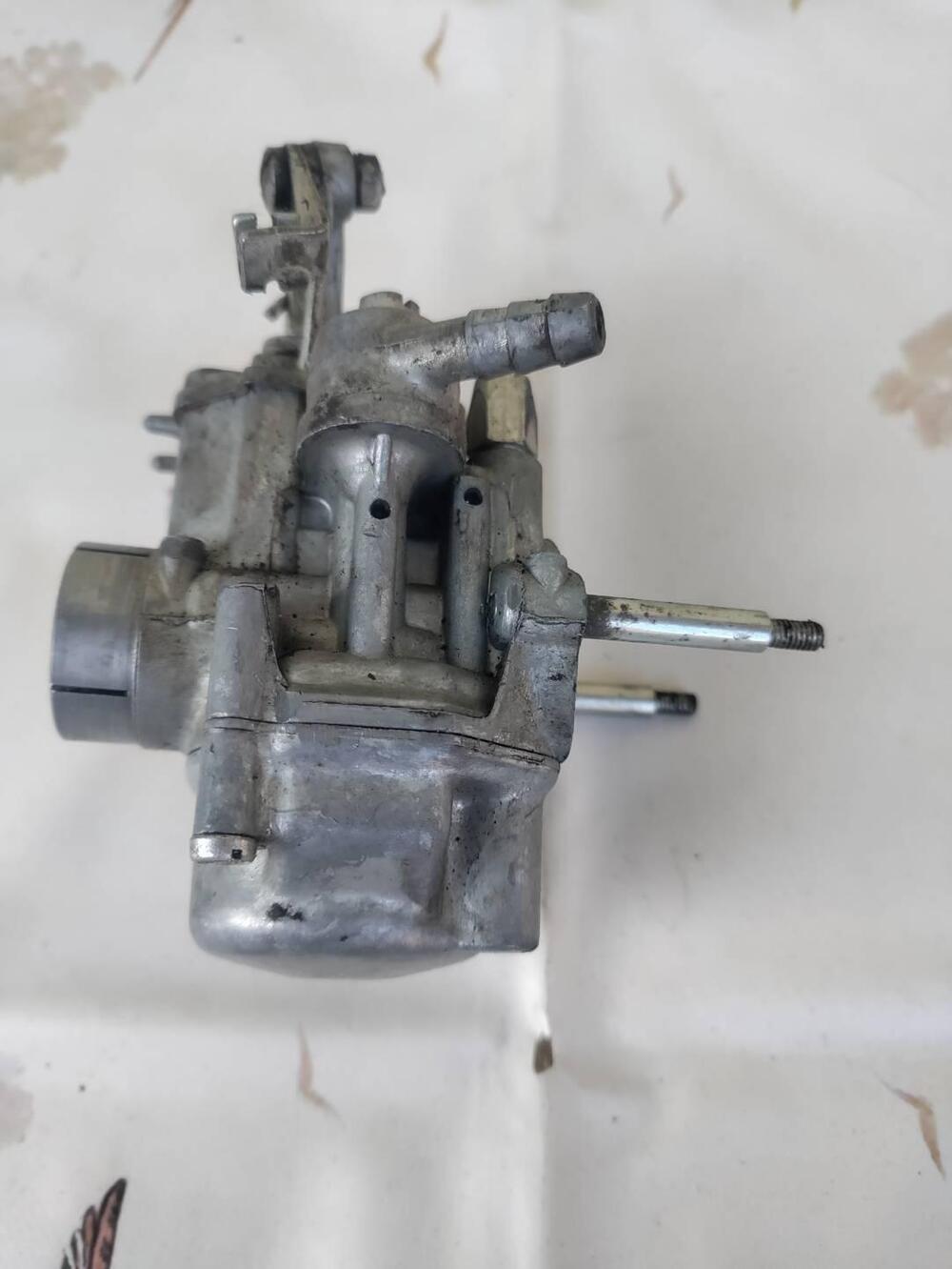 Set pezzi di ricambio usati originali vespa 50 spe Piaggio (15)