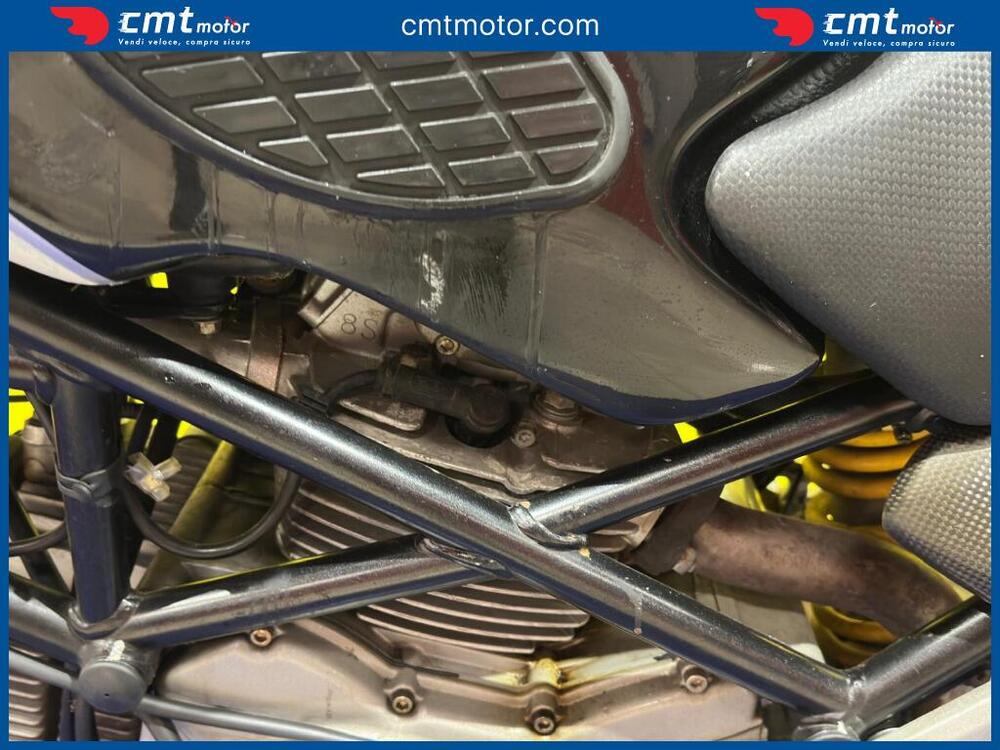 Ducati Monster 600 Dark (1998 - 01) (14)