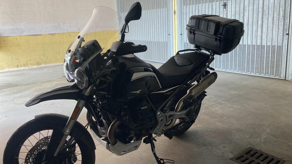 Moto Guzzi V85 TT Guardia d'Onore (2022 - 23) (9)