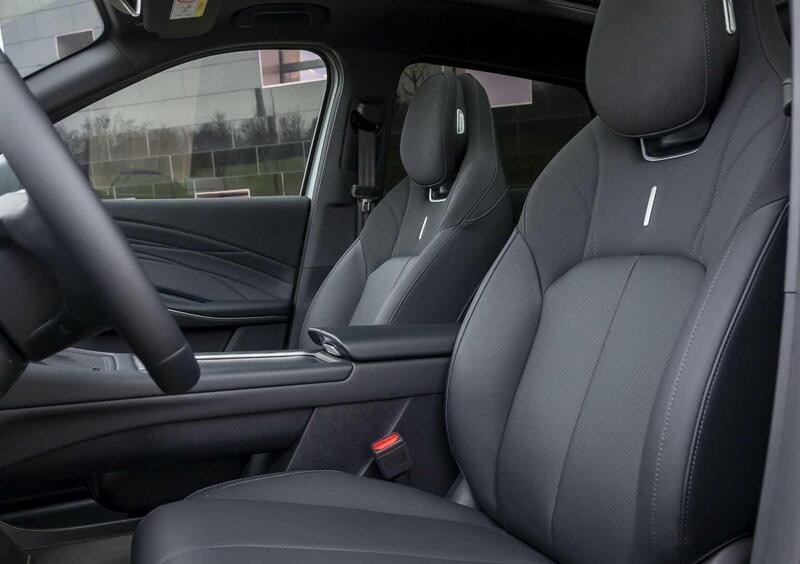 Omoda Omoda 7 SHS-P (11)