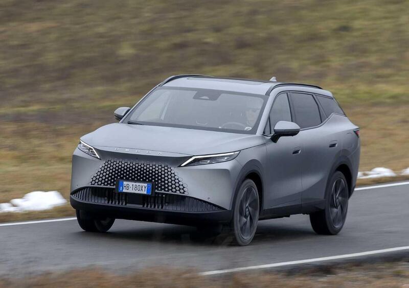 Omoda Omoda 7 SHS-P (4)