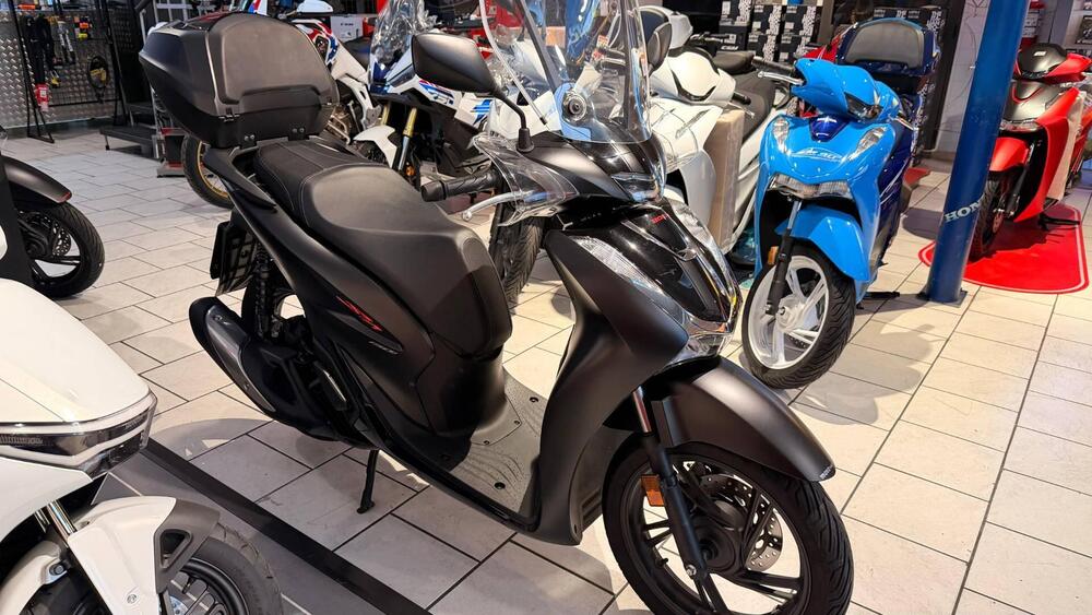 Honda SH 150i Sport (2022 - 23) (3)