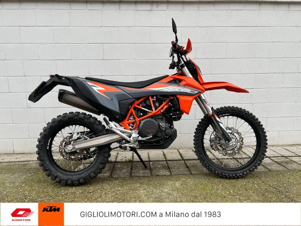 KTM 690 Enduro R (2022 - 25) (4)