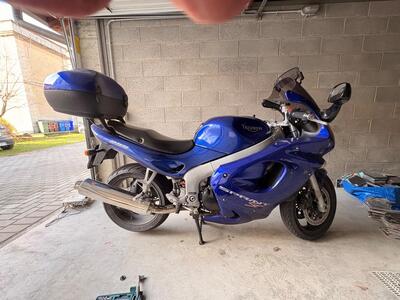 Triumph 955 ST d'epoca