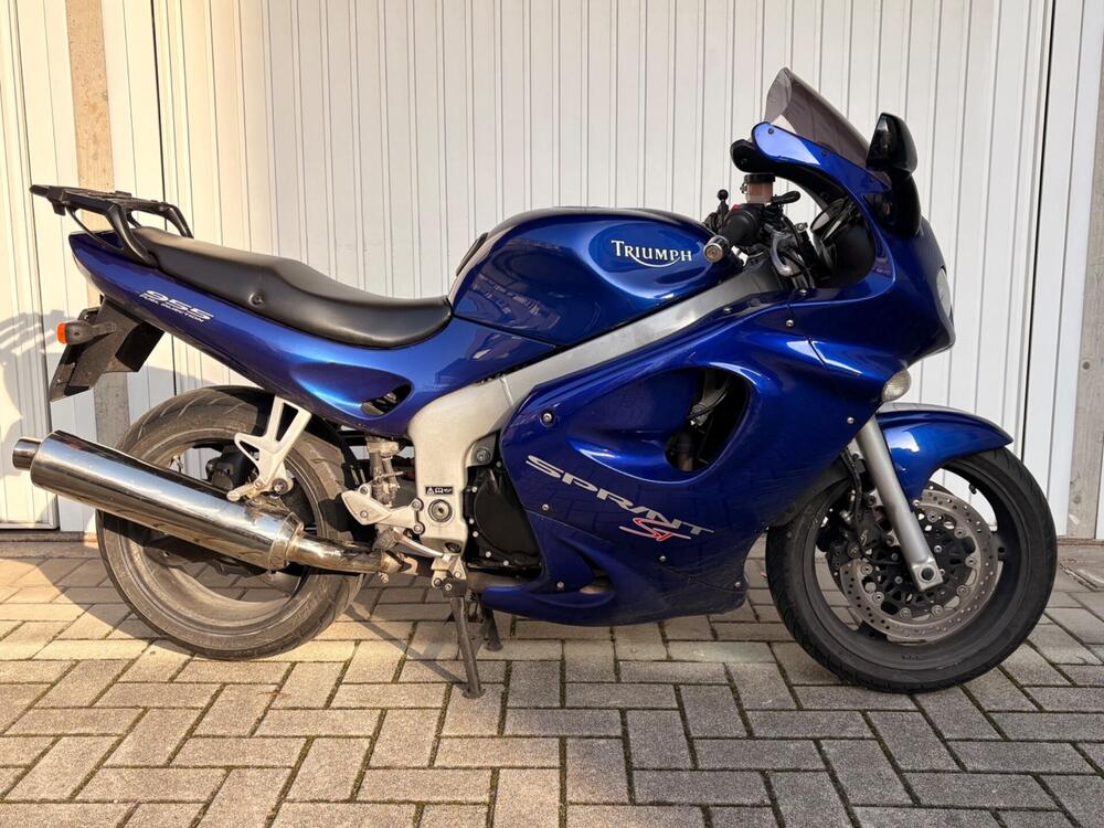 Triumph 955 ST (3)