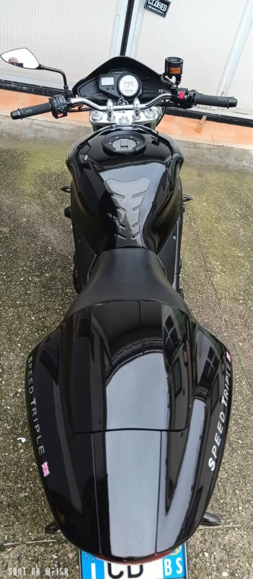 Triumph Speed Triple 955 (2002 - 04) (3)