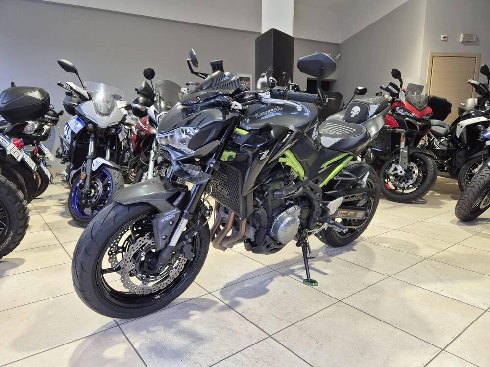 Kawasaki Z 900 (2017 - 18) (5)