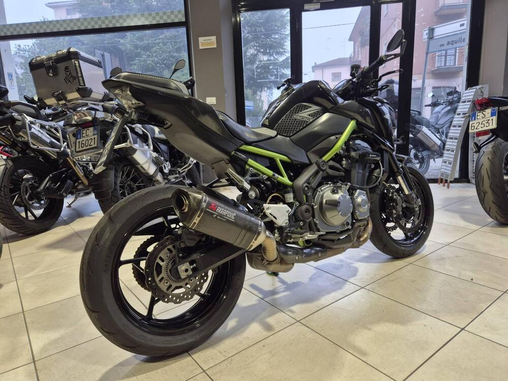 Kawasaki Z 900 (2017 - 18) (3)