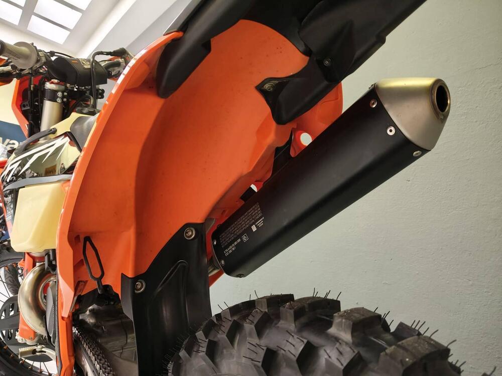 KTM 300 EXC Hardenduro (2025) (14)