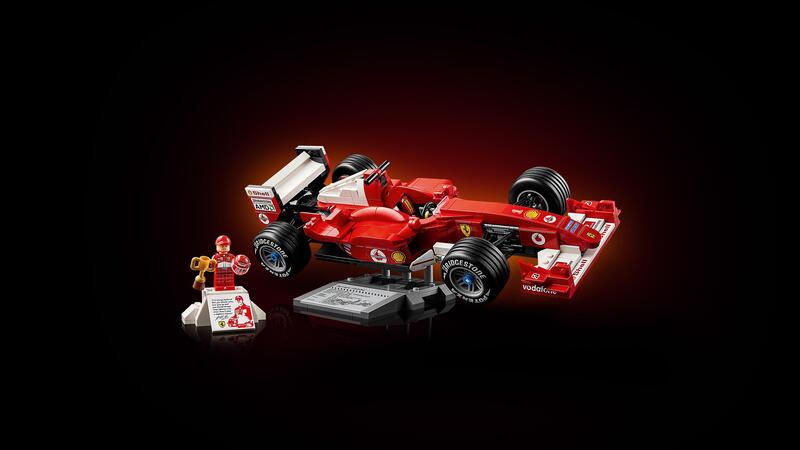 LEGO celebra il Kaiser: la Ferrari F2004 e Michael Schumacher diventano un set Icons da collezione [VIDEO]