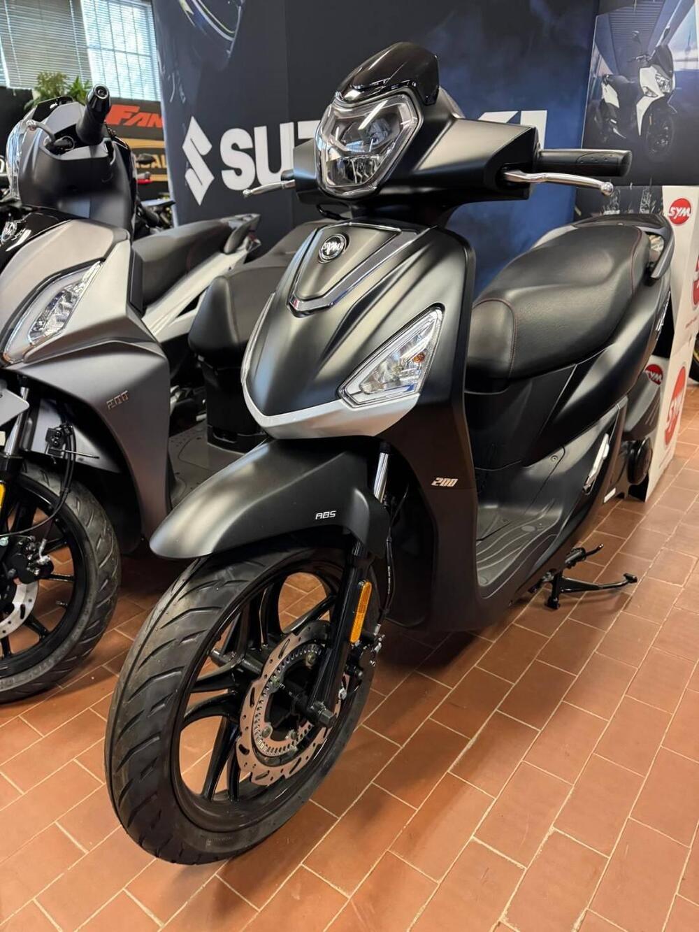 Sym Symphony 200 (2025 - 26) (2)