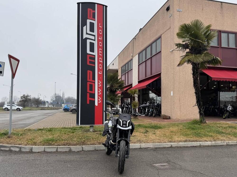 Benelli BKX 125 S (2026) (2)