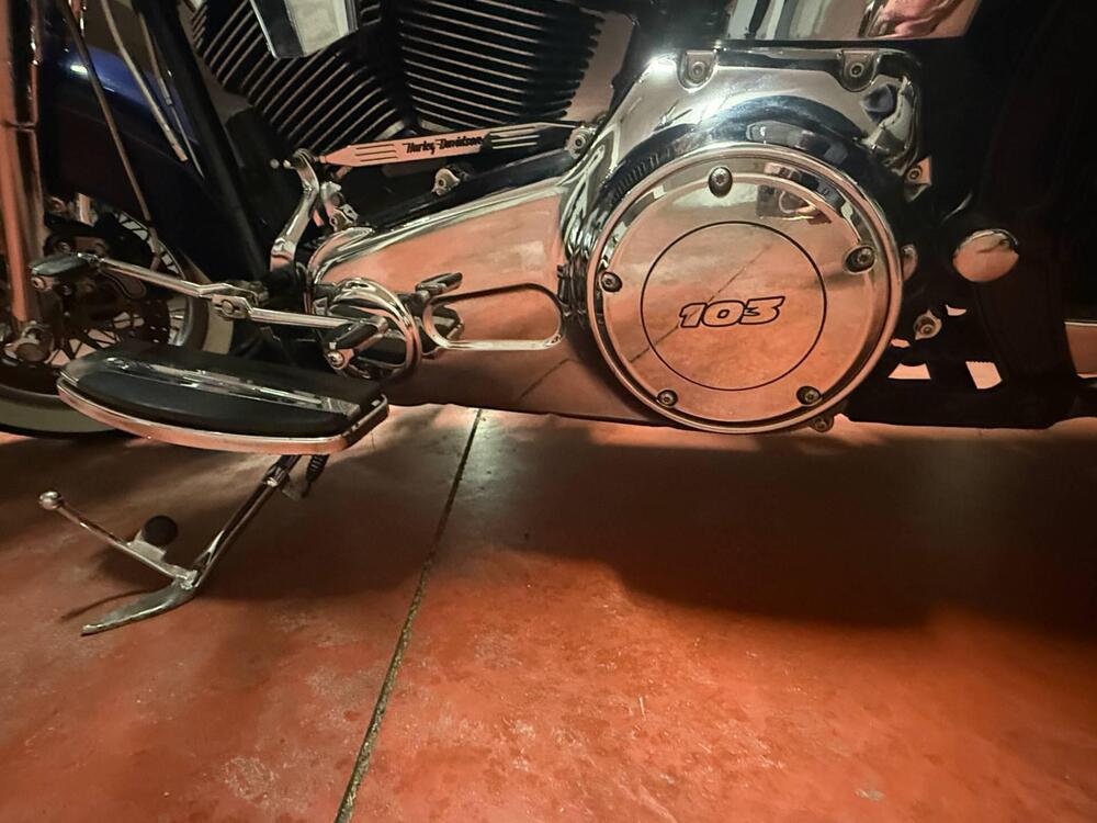 Harley-Davidson 1690 Deluxe ABS (2011 - 16) - FLSTN (12)