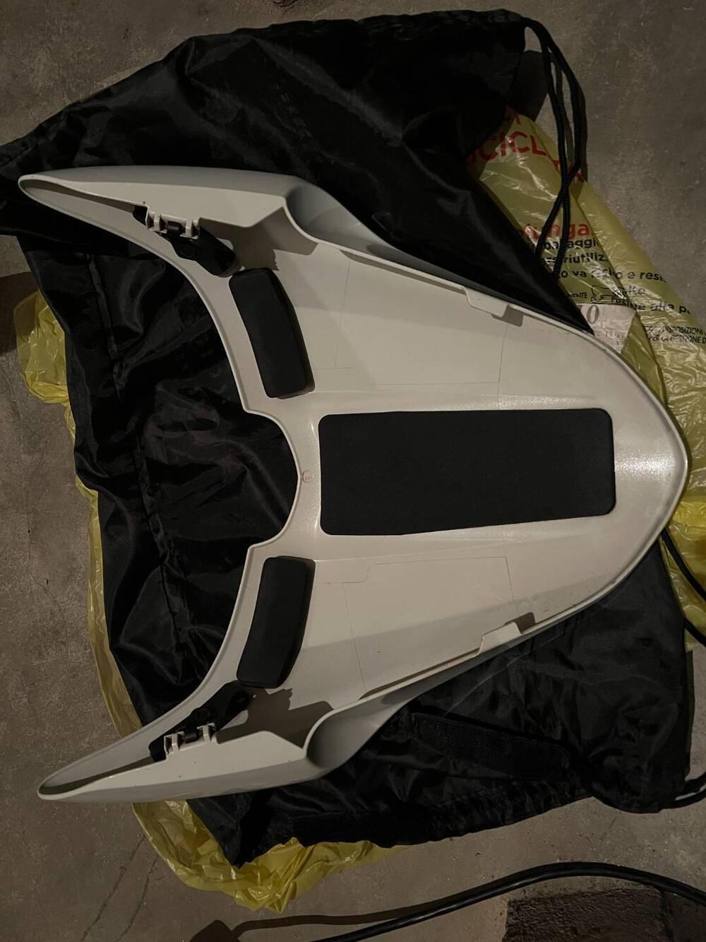 Cover sella passeggero Monster 1200 S 2014-16 Ducati (2)