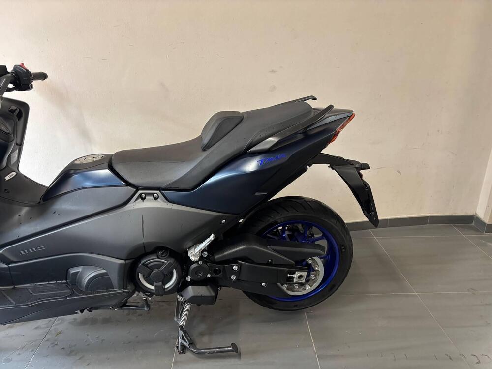 Yamaha T-Max 560 (2022 - 24) (3)