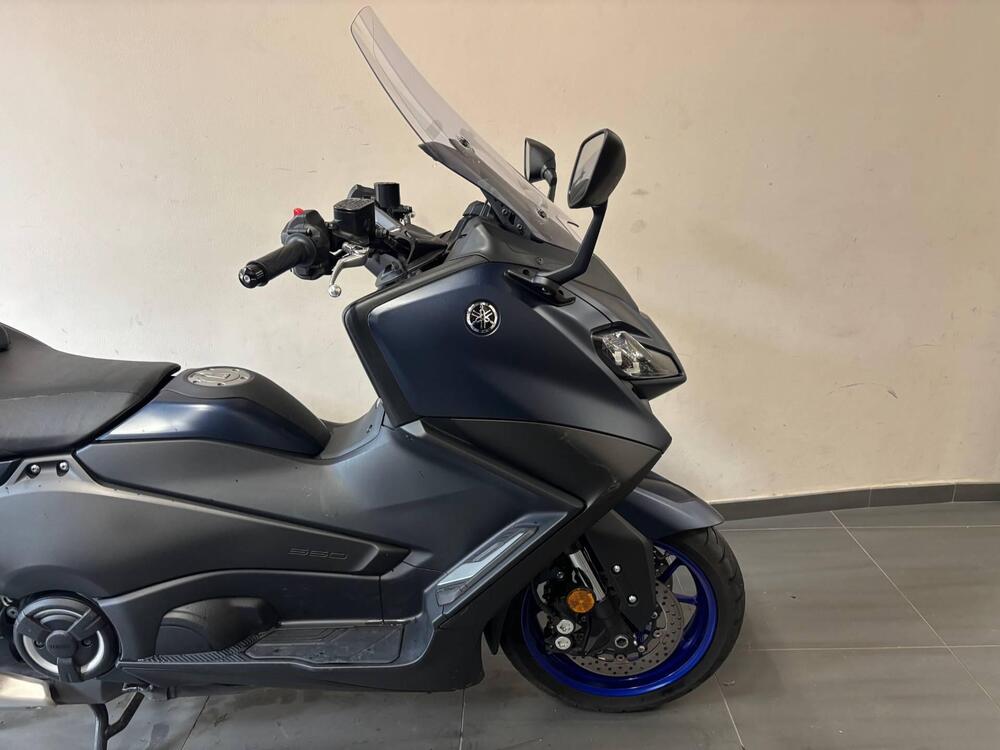 Yamaha T-Max 560 (2022 - 24) (8)