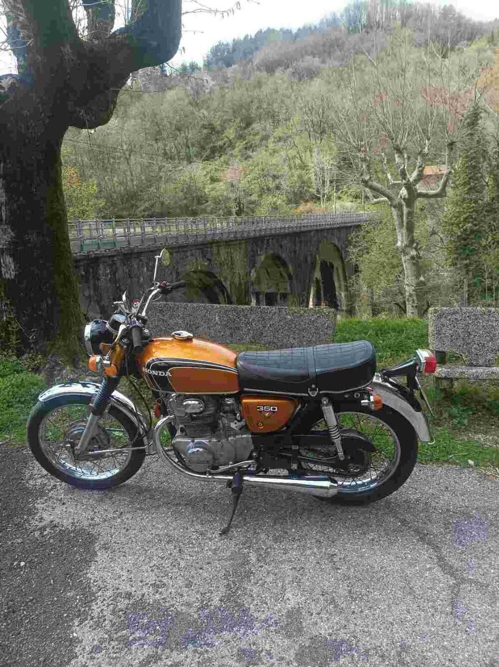 Honda Cb350 twin