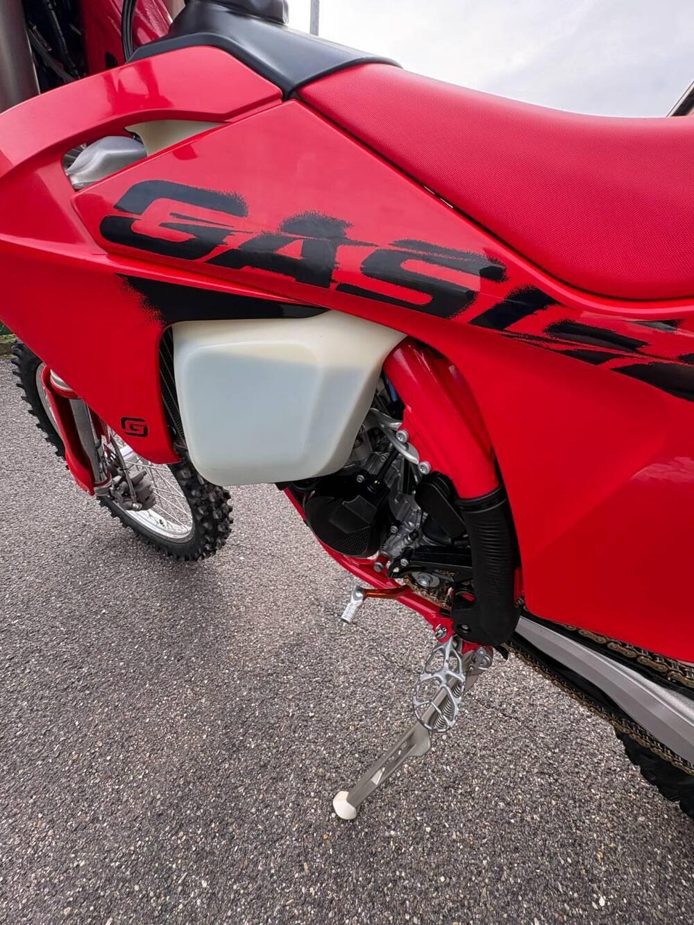 GASGAS EC 125 (2025) (6)