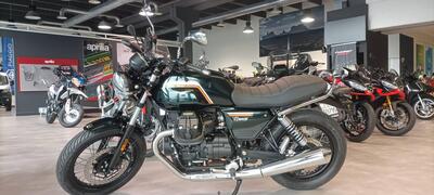 Moto Guzzi V7 Special (2025 - 26) nuova