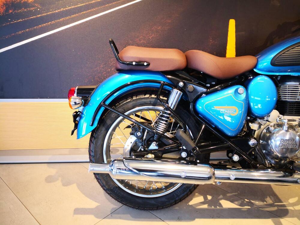 Royal Enfield Classic 350 (2021 - 26) (5)