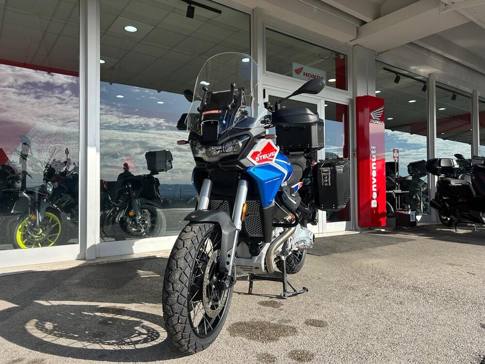 Moto Guzzi Stelvio Duecento Tributo (2025 - 26) (3)