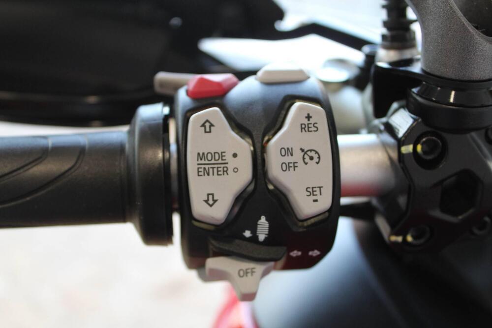 Ducati Multistrada V2 S (2022 - 24) (5)