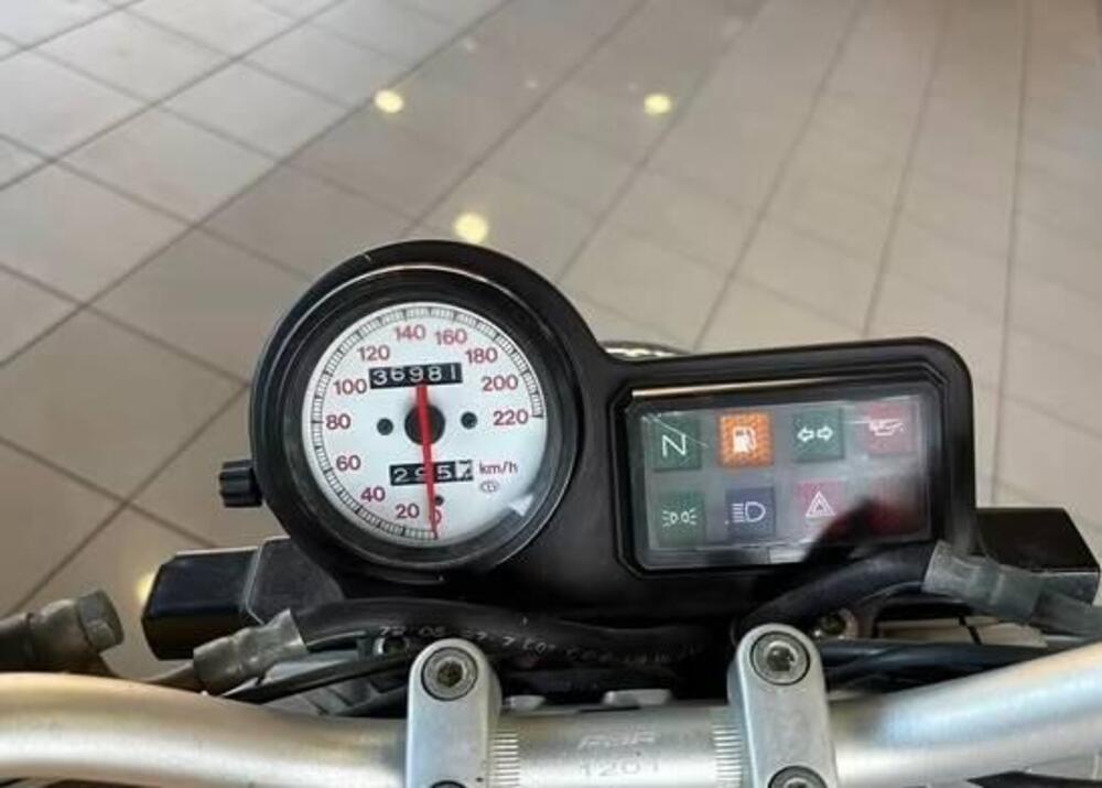 Ducati Monster 750 (1996 - 02) (11)