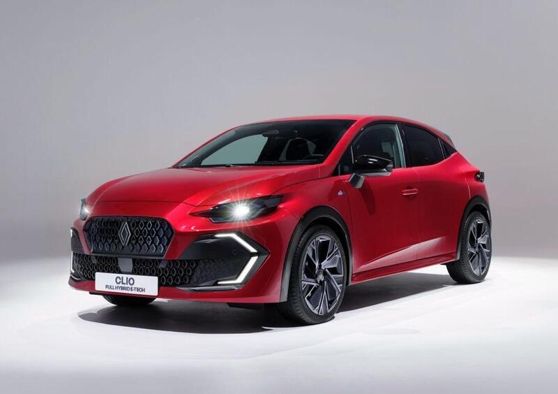 Renault Clio: la Full Hybrid &egrave; in offerta a marzo con rate da 109 euro al mese