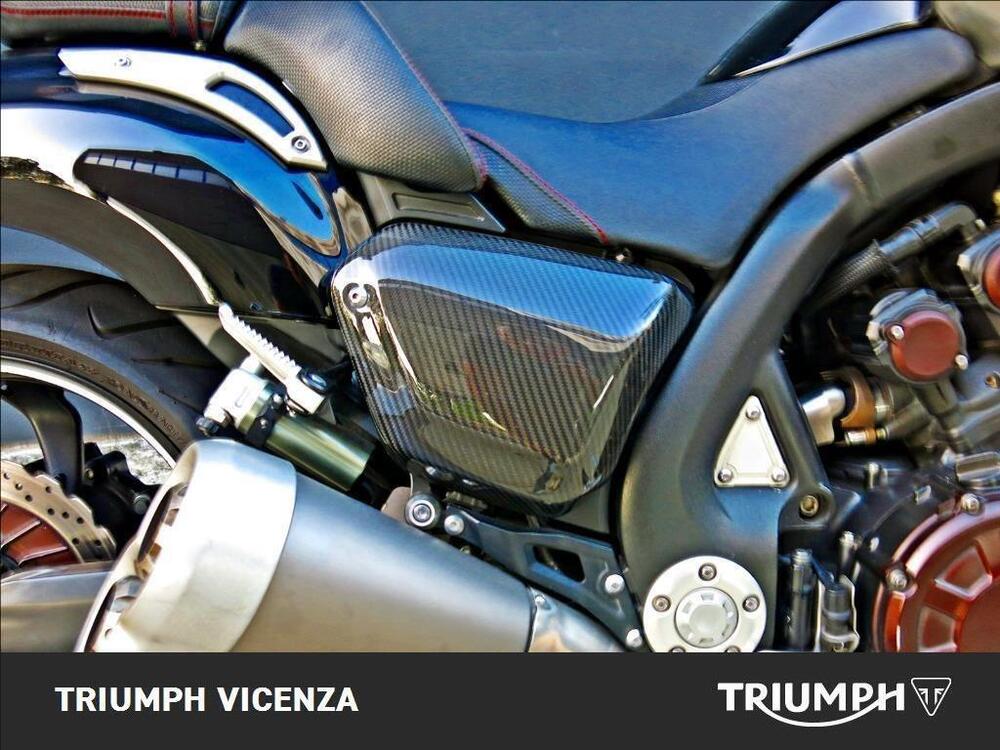 Yamaha VMAX (2008 - 17) (6)