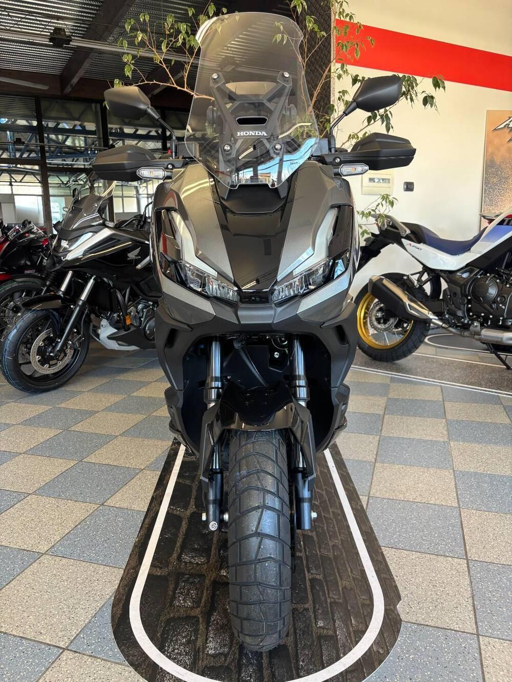 Honda ADV 350 (2025 - 26) (2)