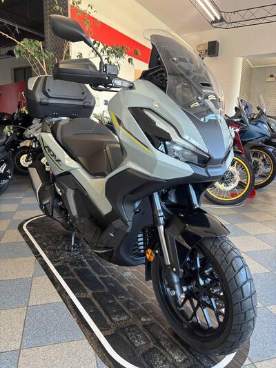 Honda ADV 350 Special Edition (2025 - 26) nuova
