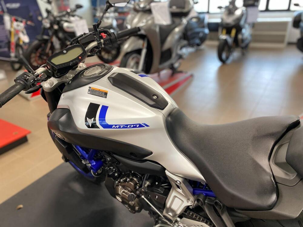 Yamaha MT-07 ABS (2014 - 16) (11)