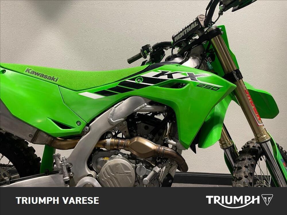 Kawasaki KX 250 (2025) (3)