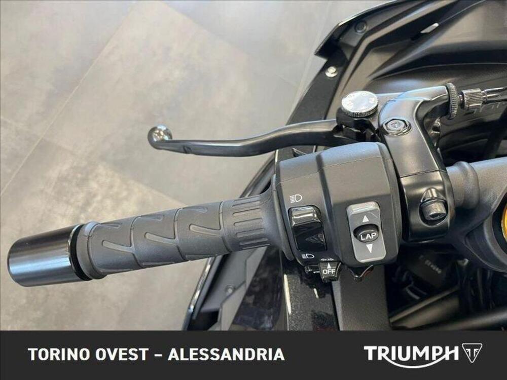 Kawasaki Ninja ZX-4R (2024 - 26) (6)