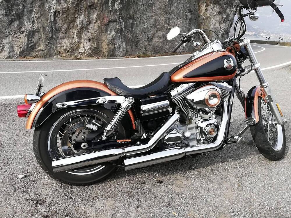 Harley-Davidson 1584 Super Glide Custom (2008 - 13) - FXDC (3)